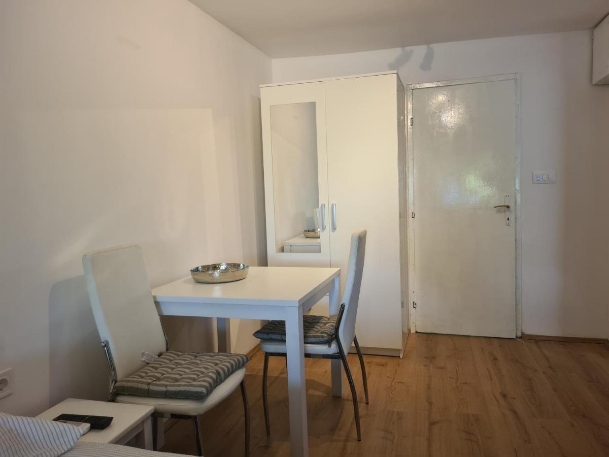Studio Apartment Garden Дубровник Экстерьер фото